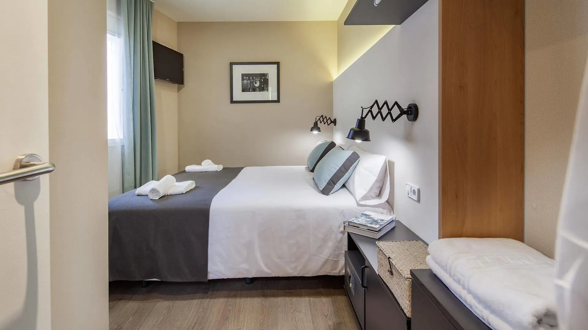 Apart-hotel Habitat Apartments Cool Jazz Barcelona